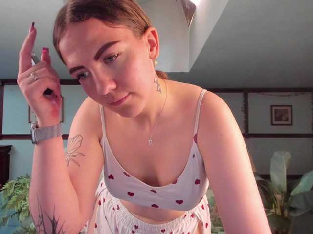 KiraRustle live cam on BongaCams
