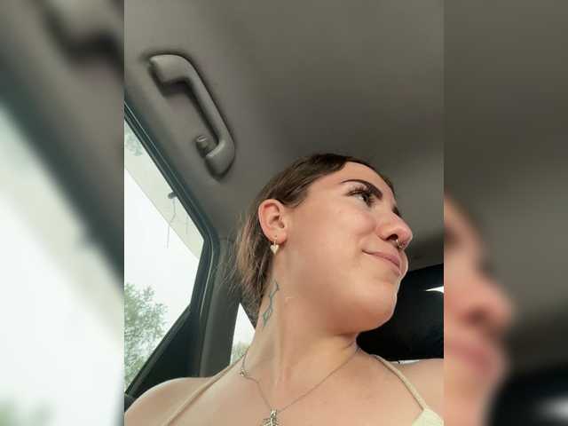 KiraRustle live cam on BongaCams