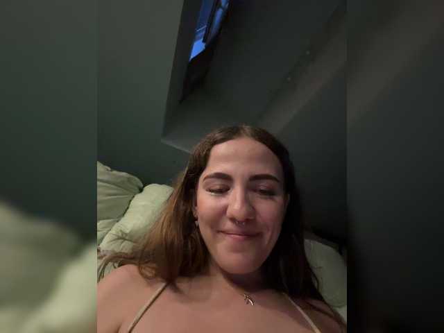 KiraRustle live cam on BongaCams
