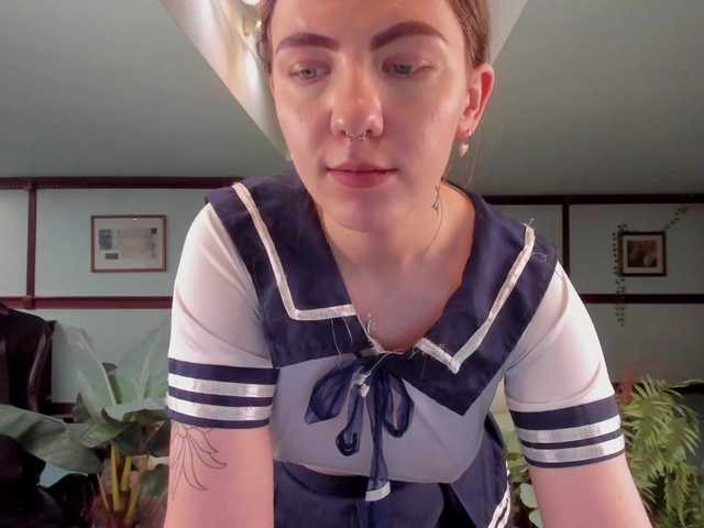 KiraRustle's BongaCams show and profile