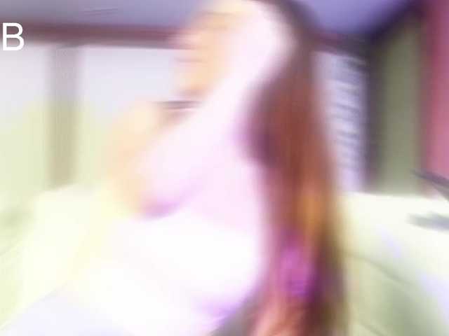 KiraRustle live cam on BongaCams