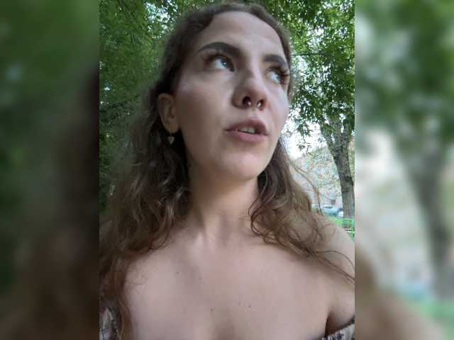 KiraRustle live cam on BongaCams