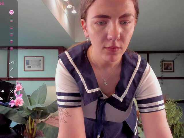 KiraRustle's BongaCams show and profile