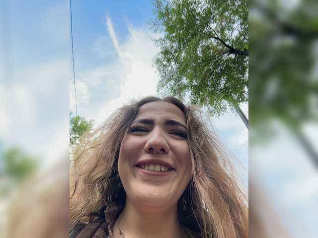 KiraRustle live cam on BongaCams