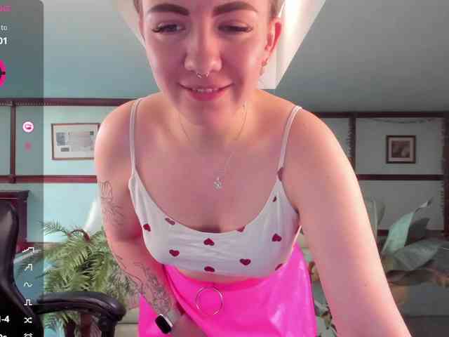KiraRustle webcam
