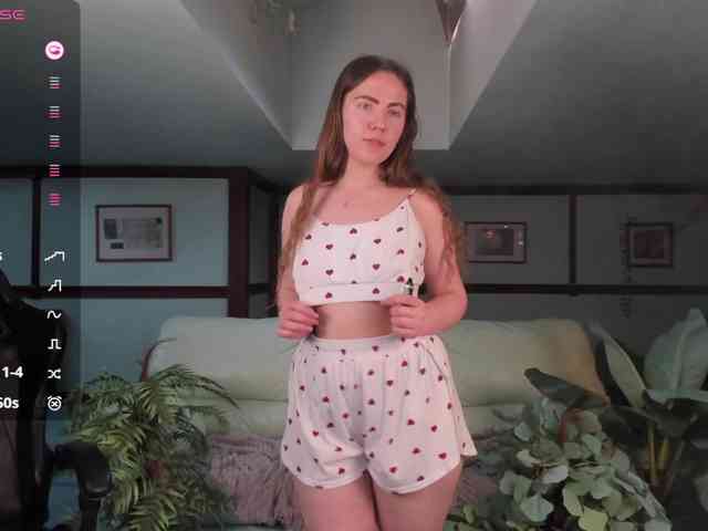 KiraRustle webcam