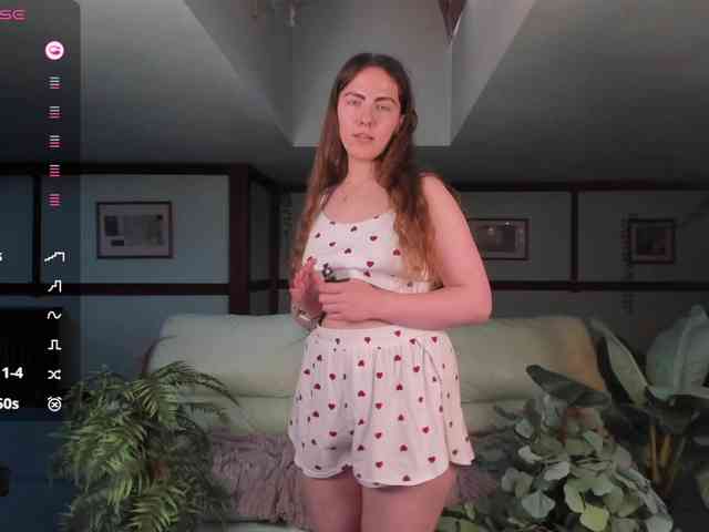 KiraRustle webcam