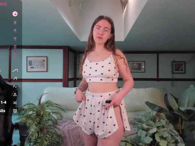 KiraRustle webcam