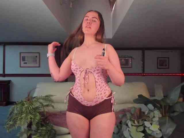 KiraRustle webcam