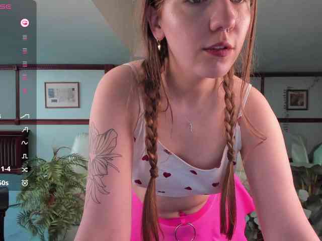 KiraRustle webcam
