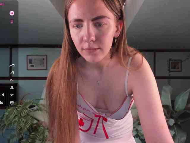 KiraRustle webcam