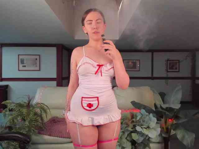 KiraRustle webcam