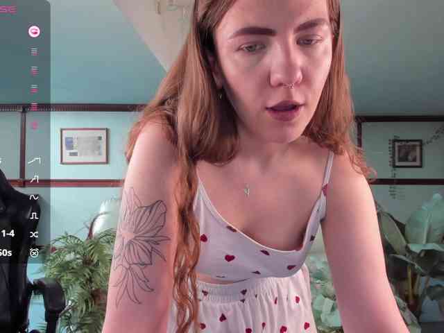 KiraRustle webcam