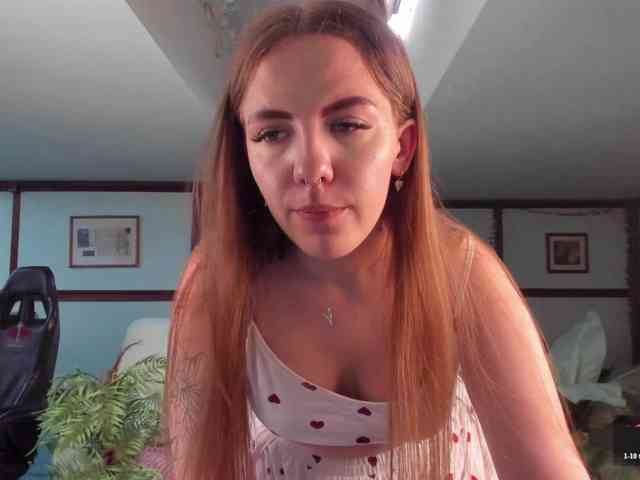 KiraRustle webcam