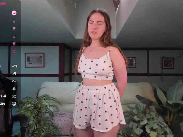 KiraRustle webcam