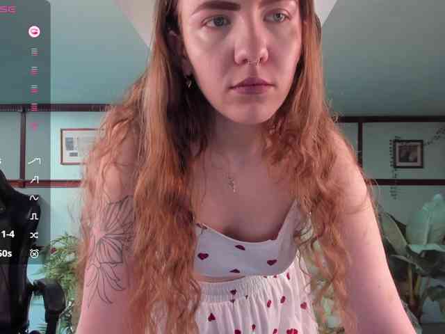 KiraRustle webcam