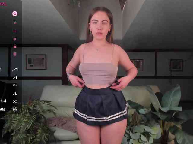 KiraRustle webcam