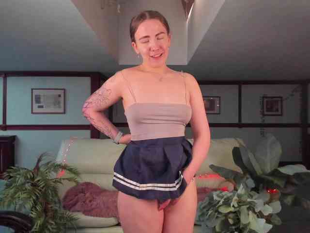KiraRustle webcam