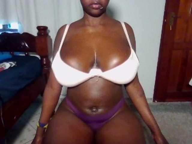 Nuru254 live cam on BongaCams