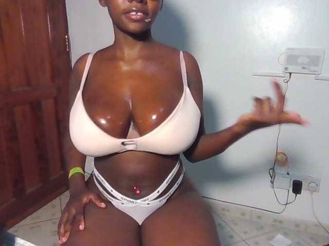 Nuru254 live cam on BongaCams