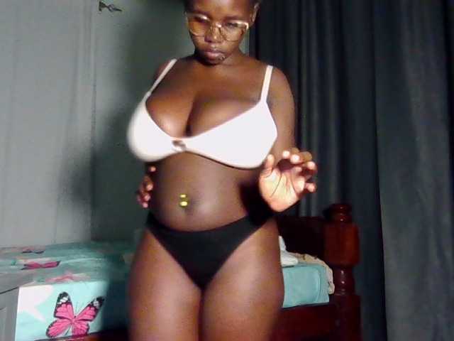 Nuru254 live cam on BongaCams