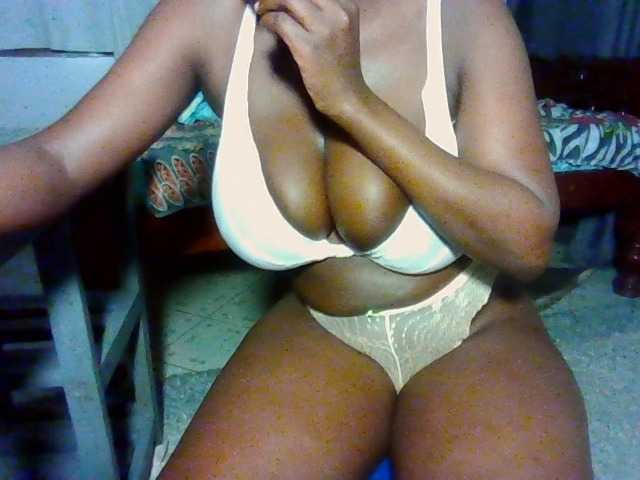 Nuru254 live cam on BongaCams
