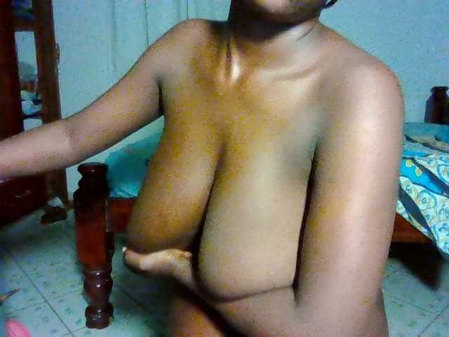 Nuru254 live cam on BongaCams