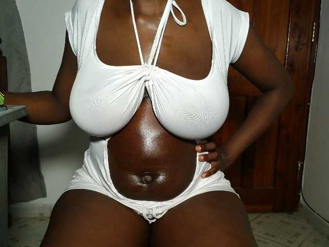 Nuru254 live cam on BongaCams