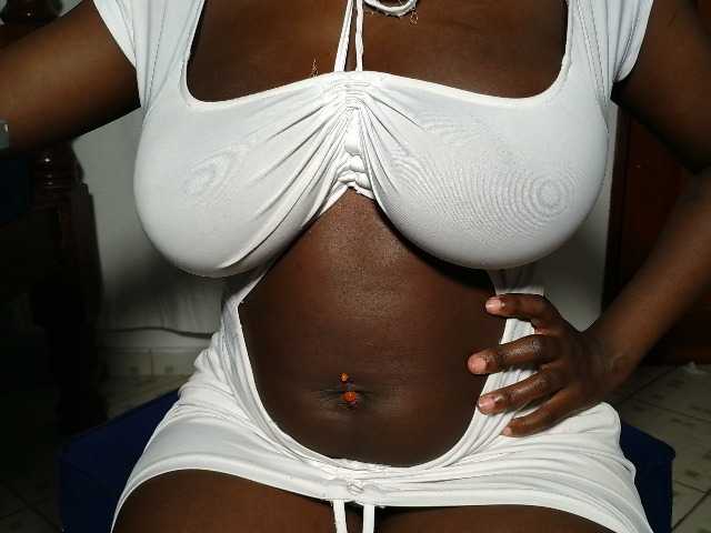 Nuru254 live cam on BongaCams