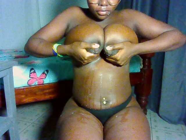 Nuru254 live cam on BongaCams