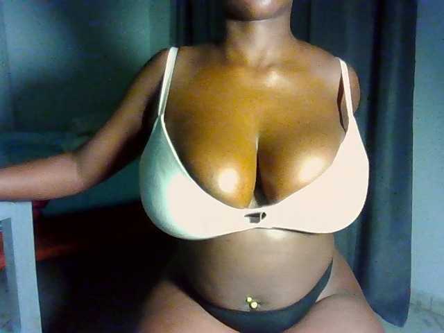 Nuru254 live cam on BongaCams