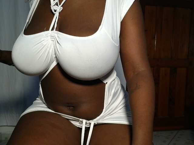 Nuru254 live cam on BongaCams