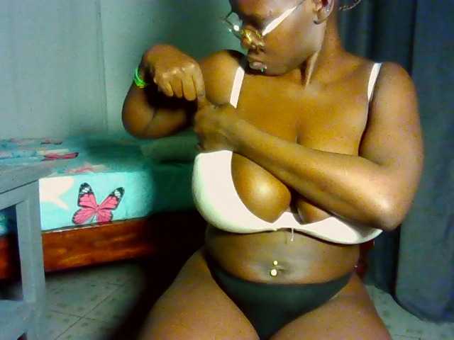 Nuru254 live cam on BongaCams