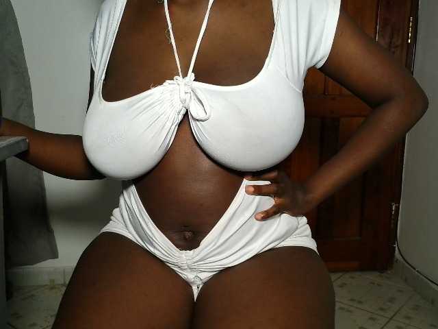 Nuru254 live cam on BongaCams