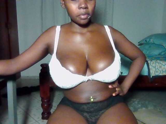 Nuru254 live cam on BongaCams