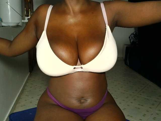 Nuru254 live cam on BongaCams