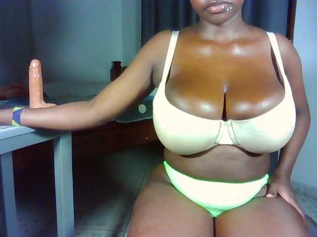 Nuru254 live cam on BongaCams