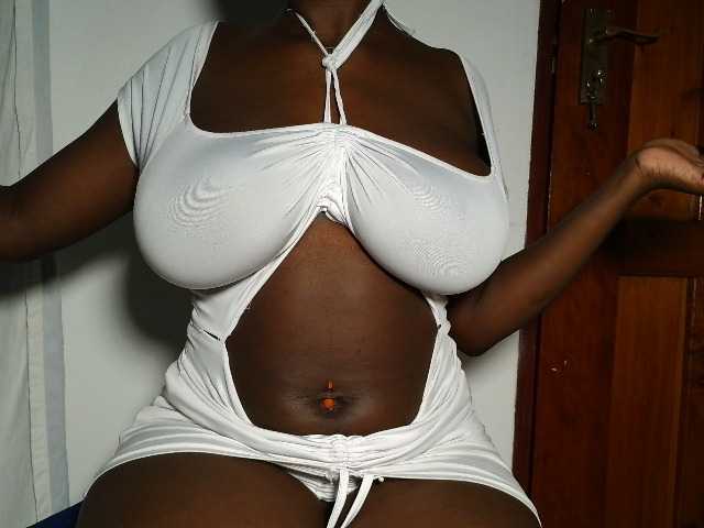 Nuru254 live cam on BongaCams