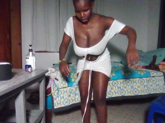 Nuru254 live cam on BongaCams