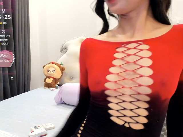 Teahyee live cam on BongaCams