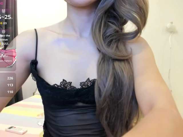 Teahyee live cam on BongaCams