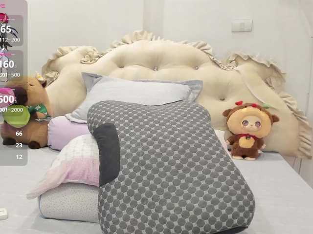 Teahyee live cam on BongaCams