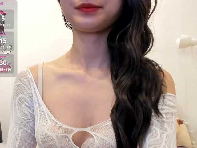 Teahyee live cam on BongaCams