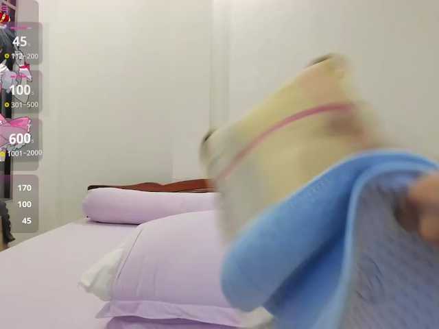 Teahyee live cam on BongaCams