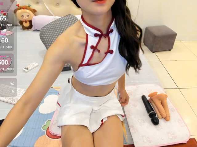 Teahyee live cam on BongaCams