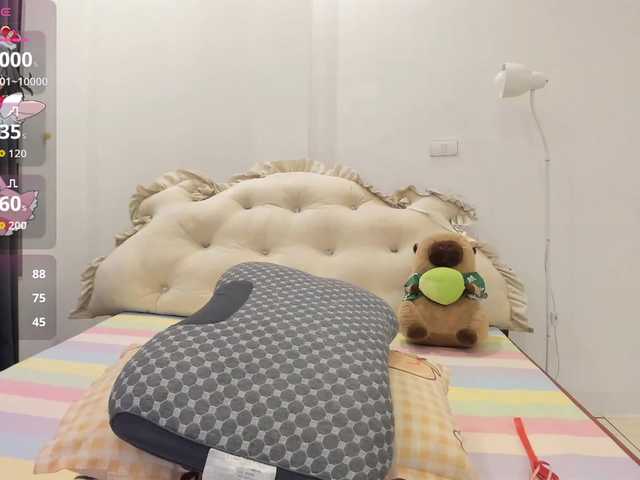 Teahyee live cam on BongaCams