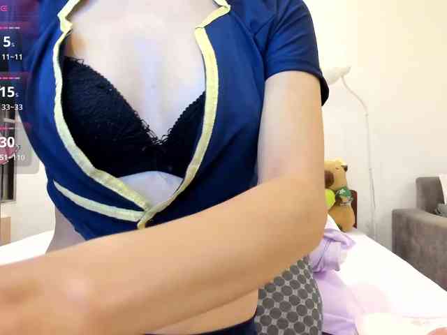 Teahyee Live Webcam on BongaCams
