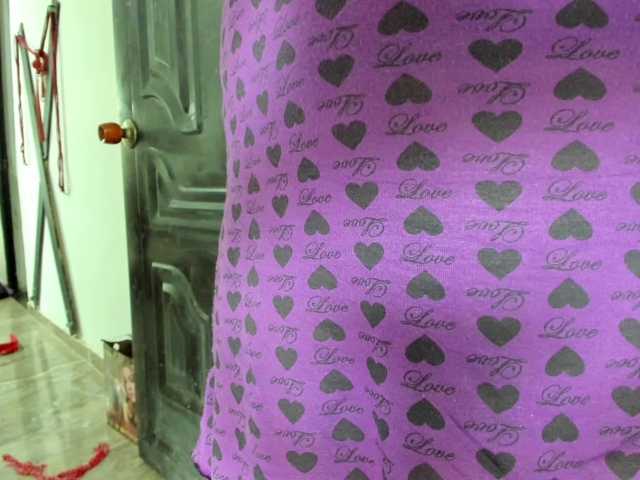 hotandfierylatinos2025's BongaCams show and profile