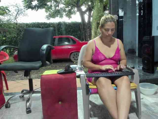 hotandfierylatinos2025 webcam