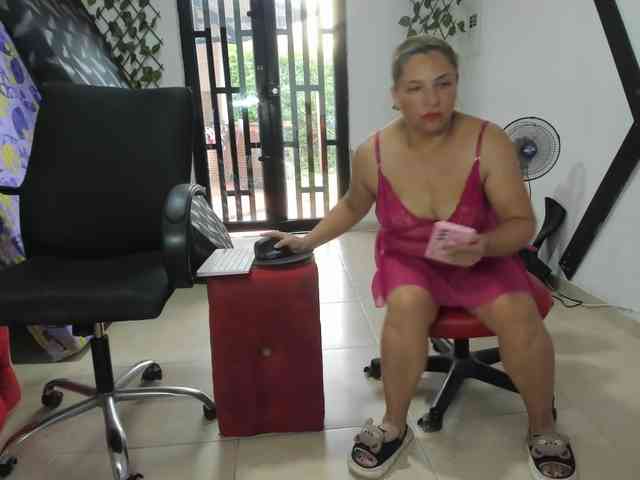 hotandfierylatinos2025 webcam